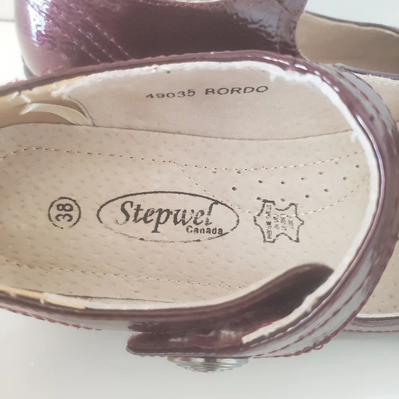 Step Wel Canada Bordo Woman's Burgundy Leather Shoes size 8. - Picture 8 of 9